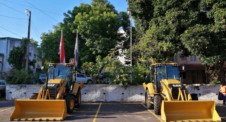 Essap invierte en adquisición de maquinarias para obras de agua potable y alcantarillado sanitario