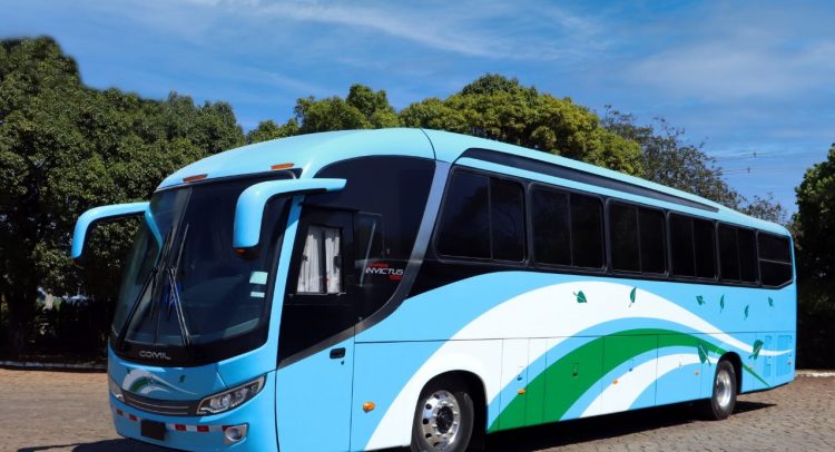 Mercedes-Benz y Comil envían ómnibus de carretera a Costa Rica