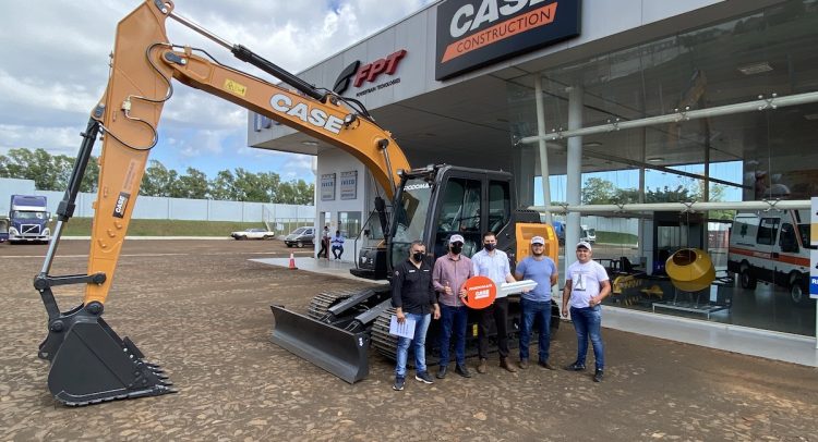 QUEVEDO'S GROUP adquirió una excavadora CASE CX130C de Rodomaq SA