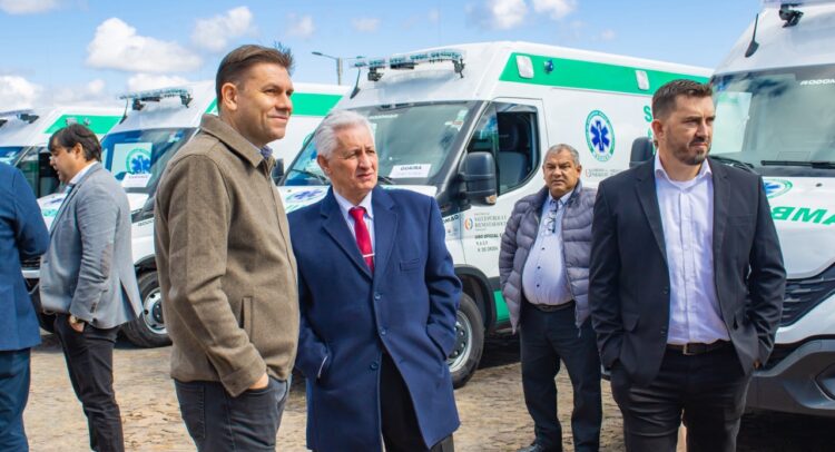 Rodomaq S.A. refuerza la red sanitaria de Paraguay con la entrega de 30 ambulancias IVECO Daily a Itaipú Binacional