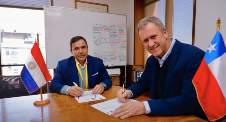 Chile y Paraguay firman acuerdo para modernizar el transporte público y reforzar la sostenibilidad vial