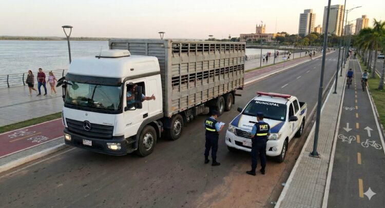 Rechazan amparo de frigoríficos contra ordenanza que prohíbe circulación de transganados en Asunción